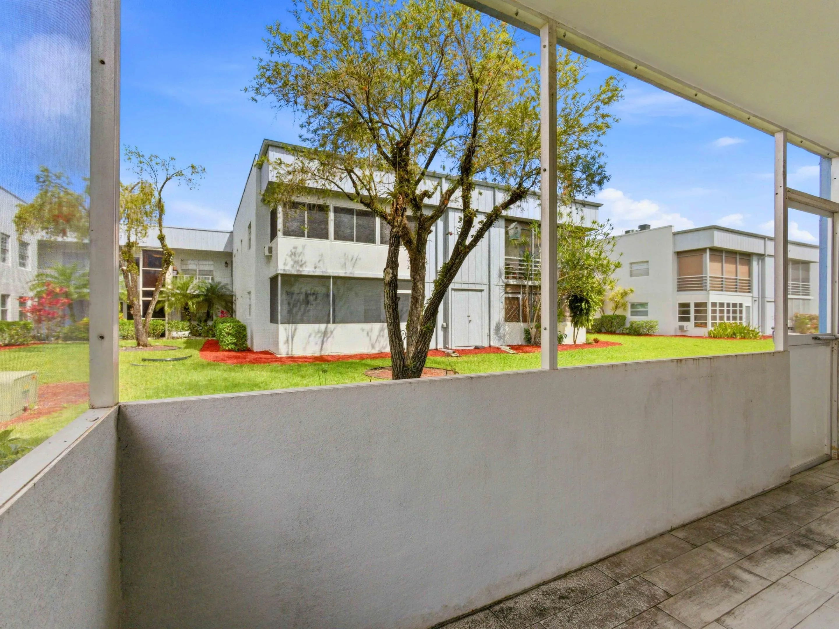 Screened Porch 1