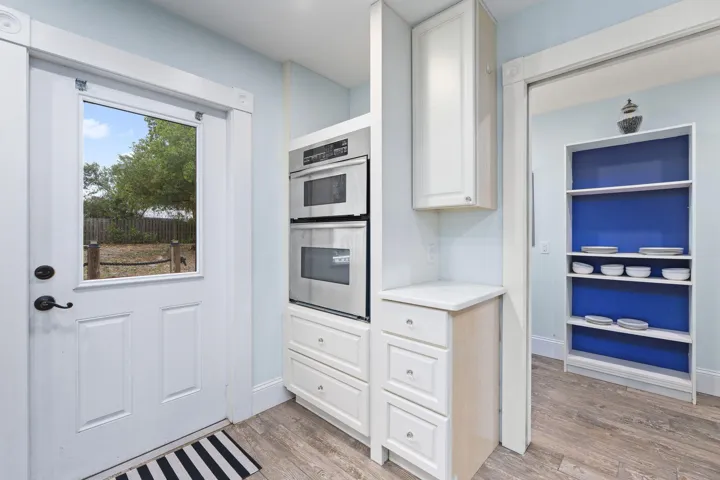 Kitchen Entrance