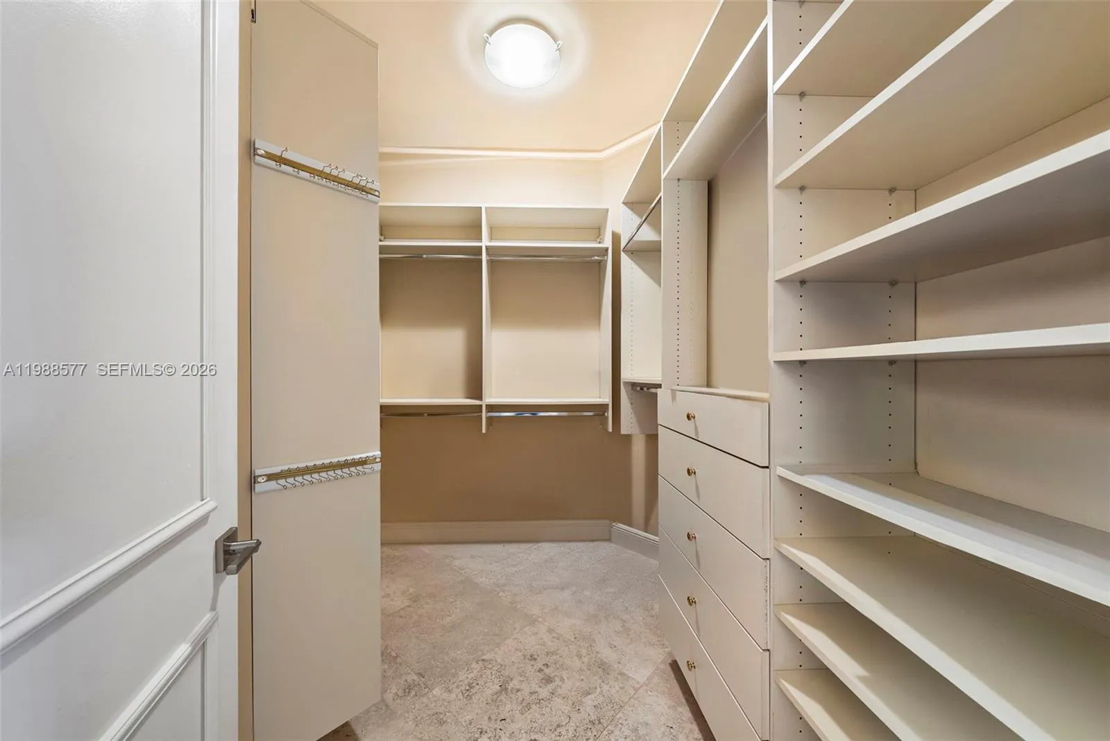 Property photo 44