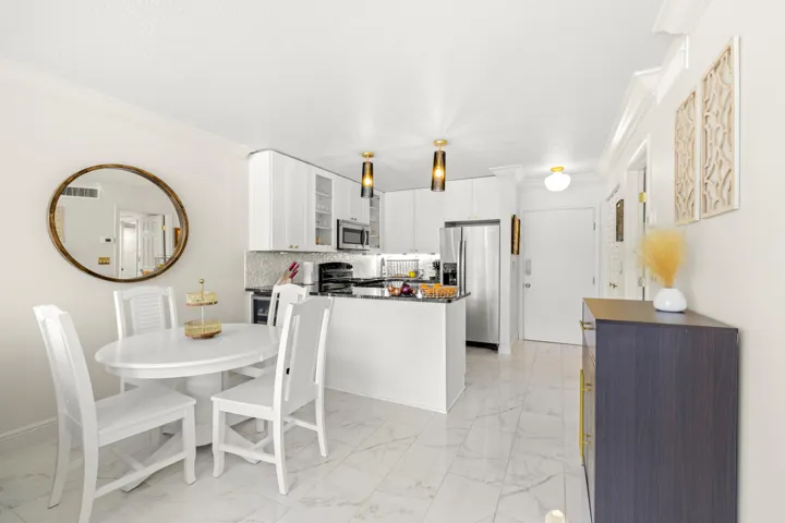 Kitchen/dining