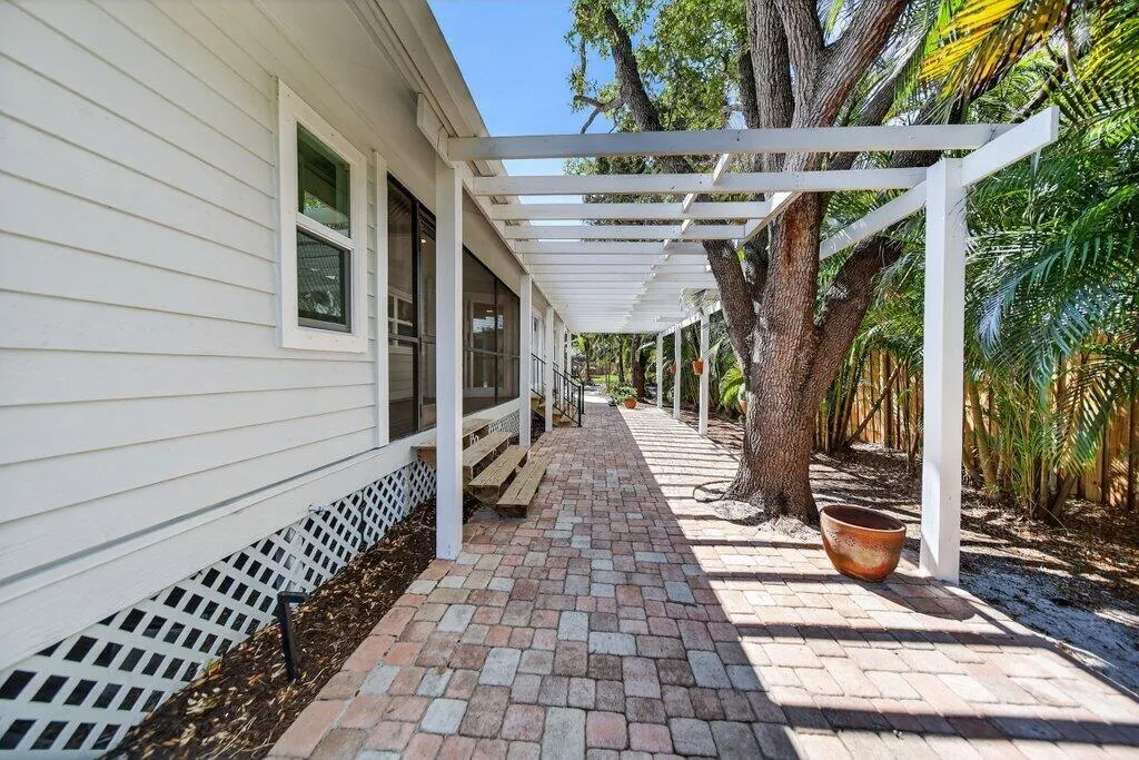 Property photo 35