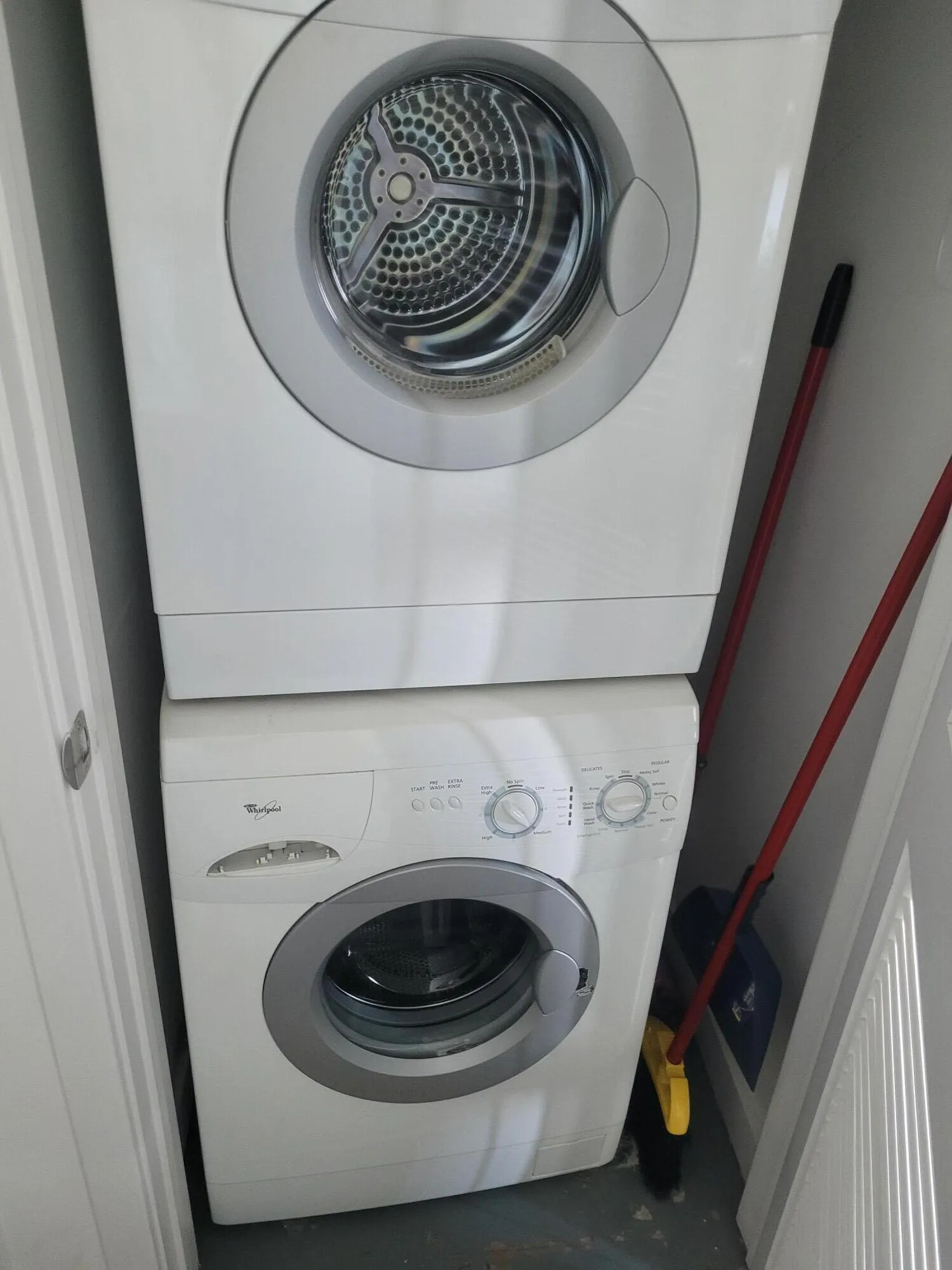 WASHER & DRYER