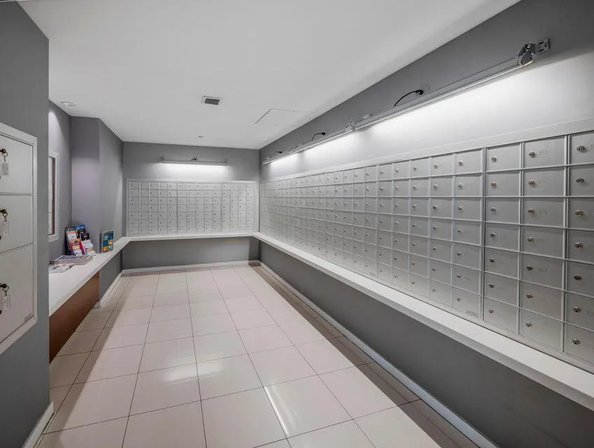 EDGE MAILBOX AREA