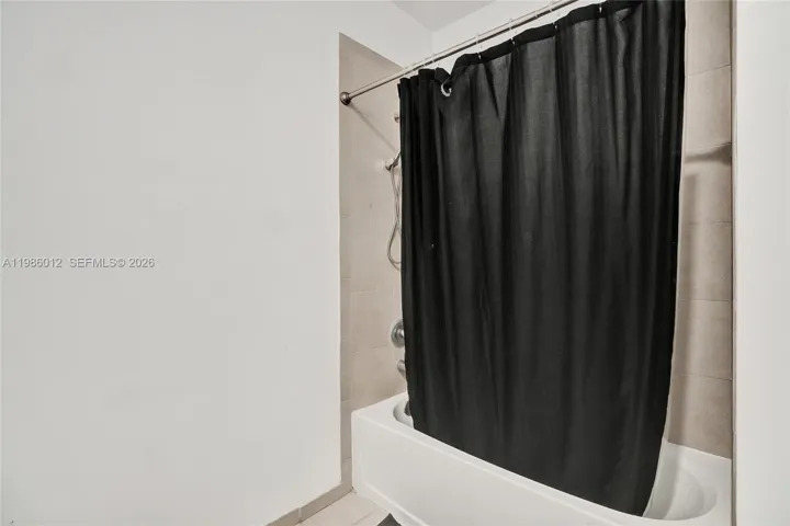 Photo 34