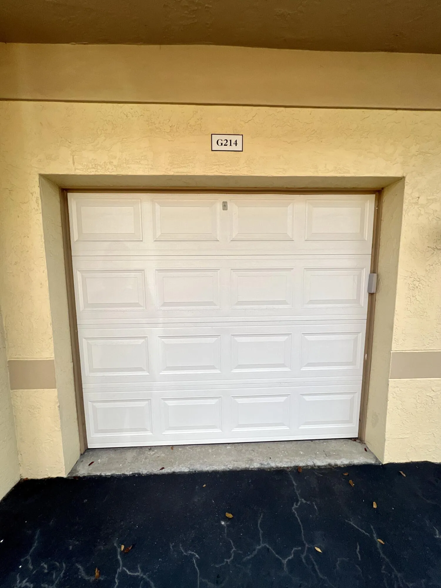 Detached Garage