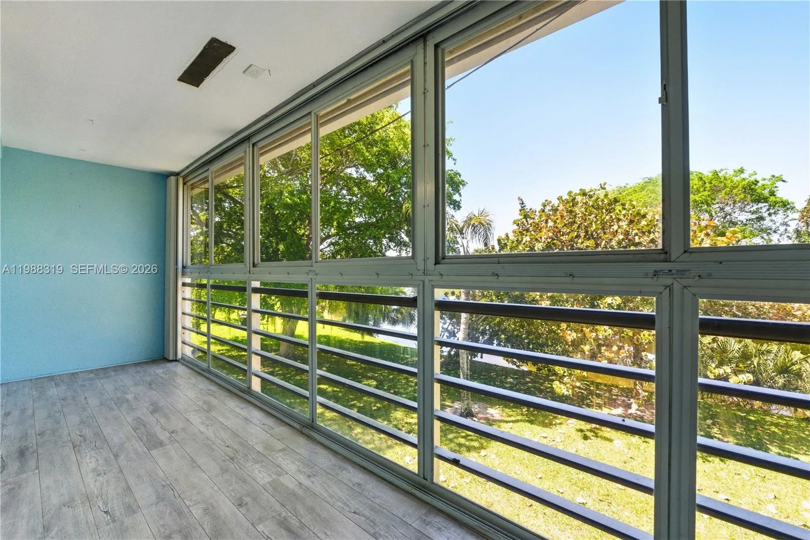 Screened Balcony