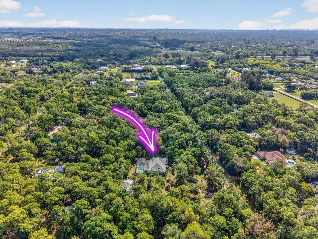 Aerial with arrow