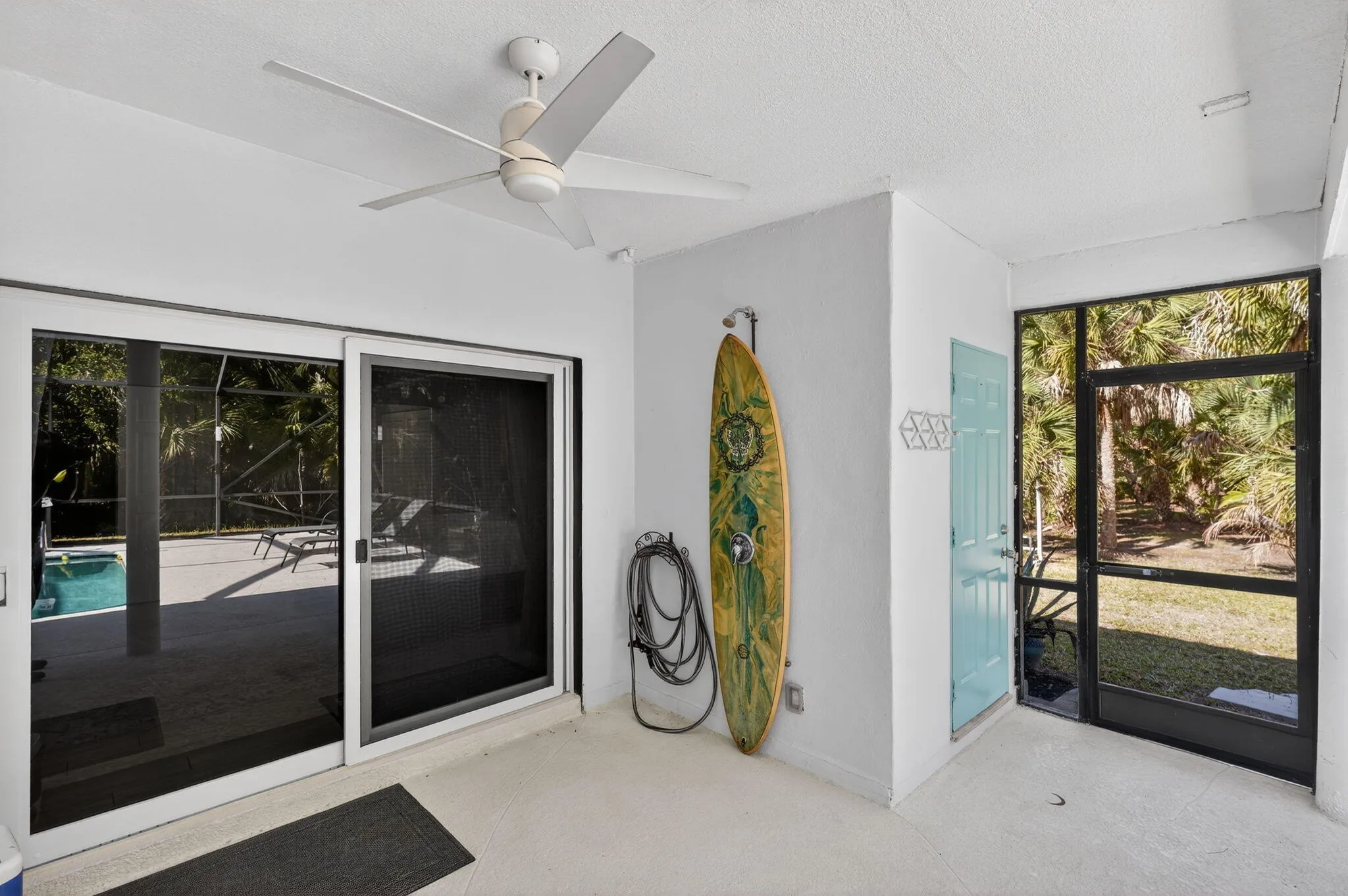 Cabana Bath Entrance