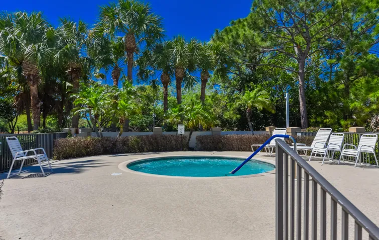 8383 Mulligan Cir Port St-print-033-031-