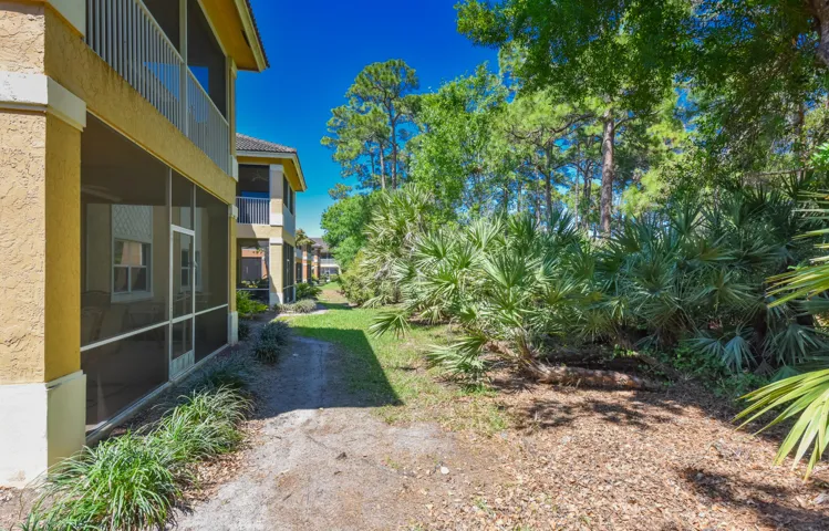 8383 Mulligan Cir Port St-print-029-033-