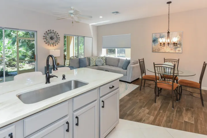 8383 Mulligan Cir Port St-print-022-029-