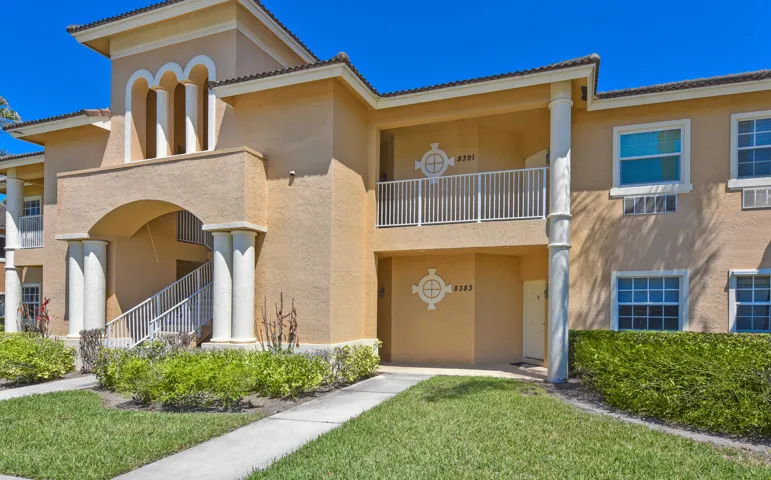 8383 Mulligan Cir Port St-print-001-001-