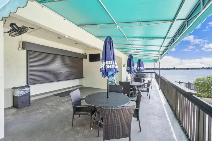 106 Lake Emerald Dr U306_36