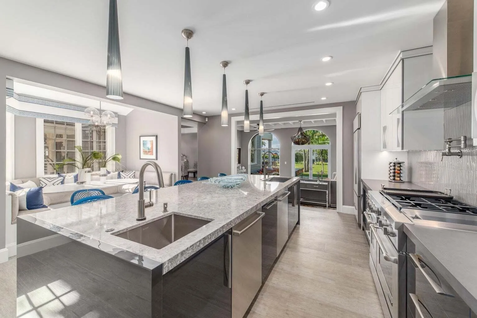 Kitchen with Breakfast Area