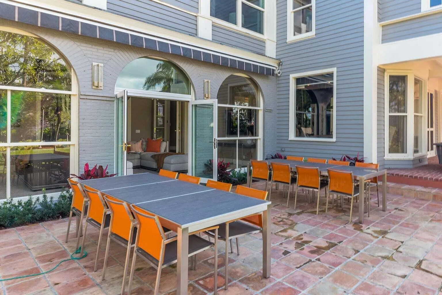 Al Fresco Dining
