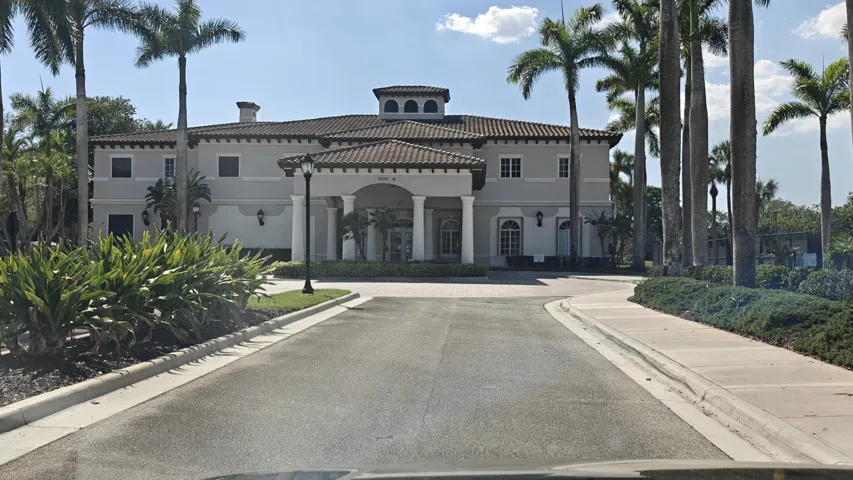Heron Bay clubhouse