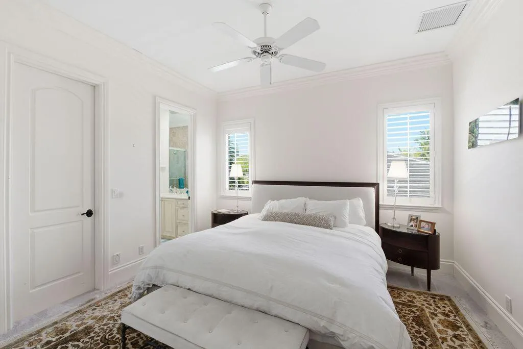 4th Bedroom w/ Ensuite
