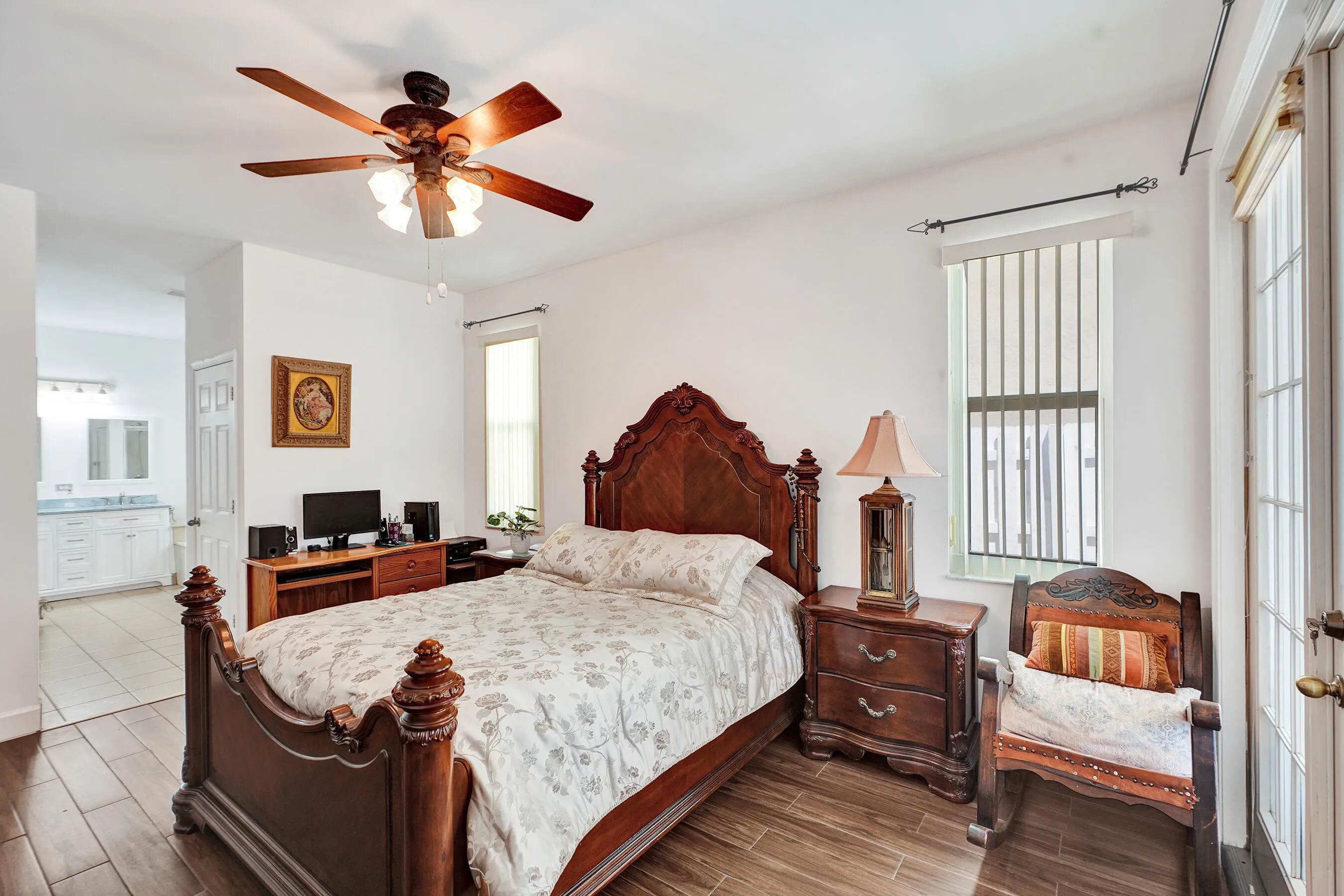 MASTER BEDROOM DOWNSTAIRS