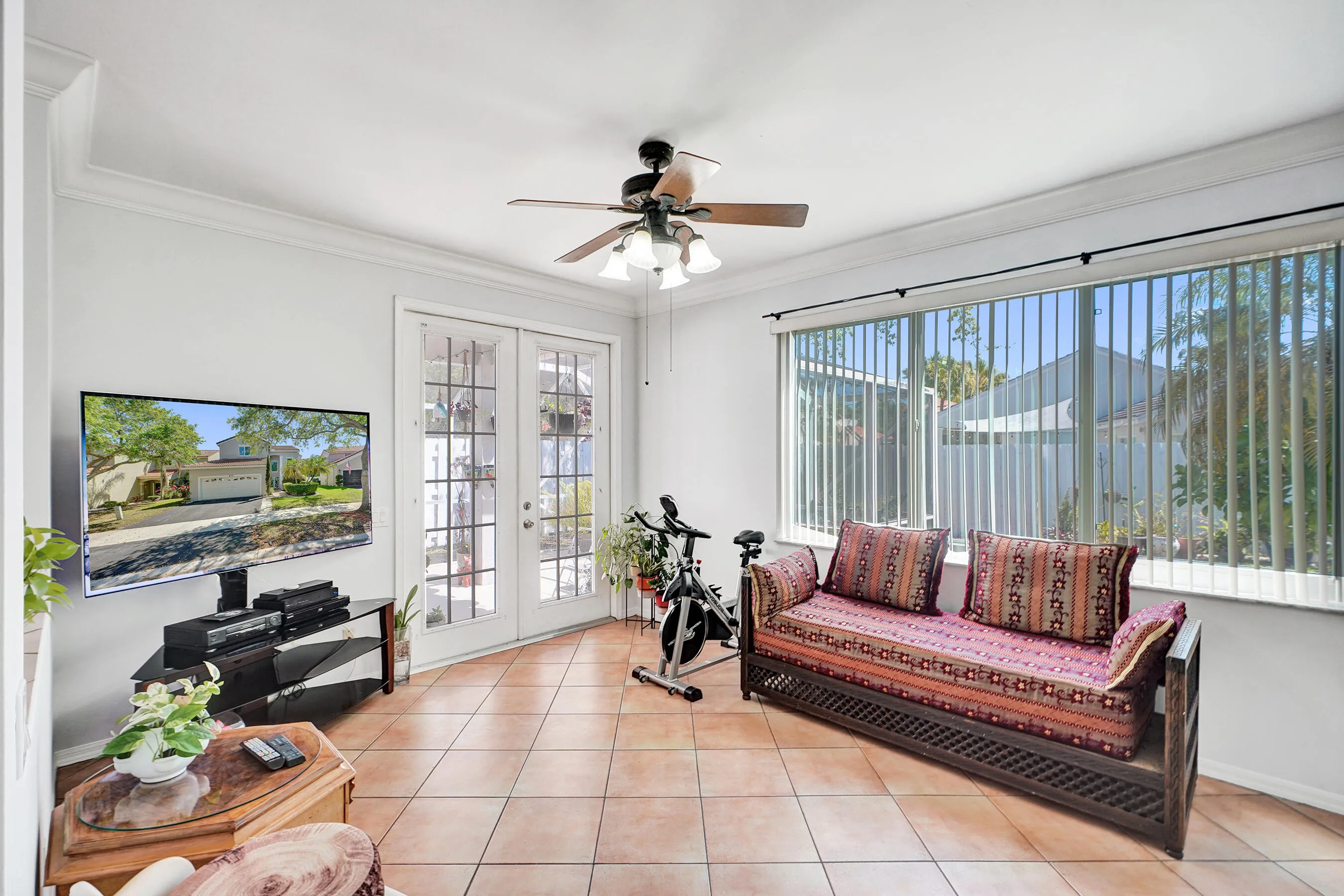 FLORIDA ROOM