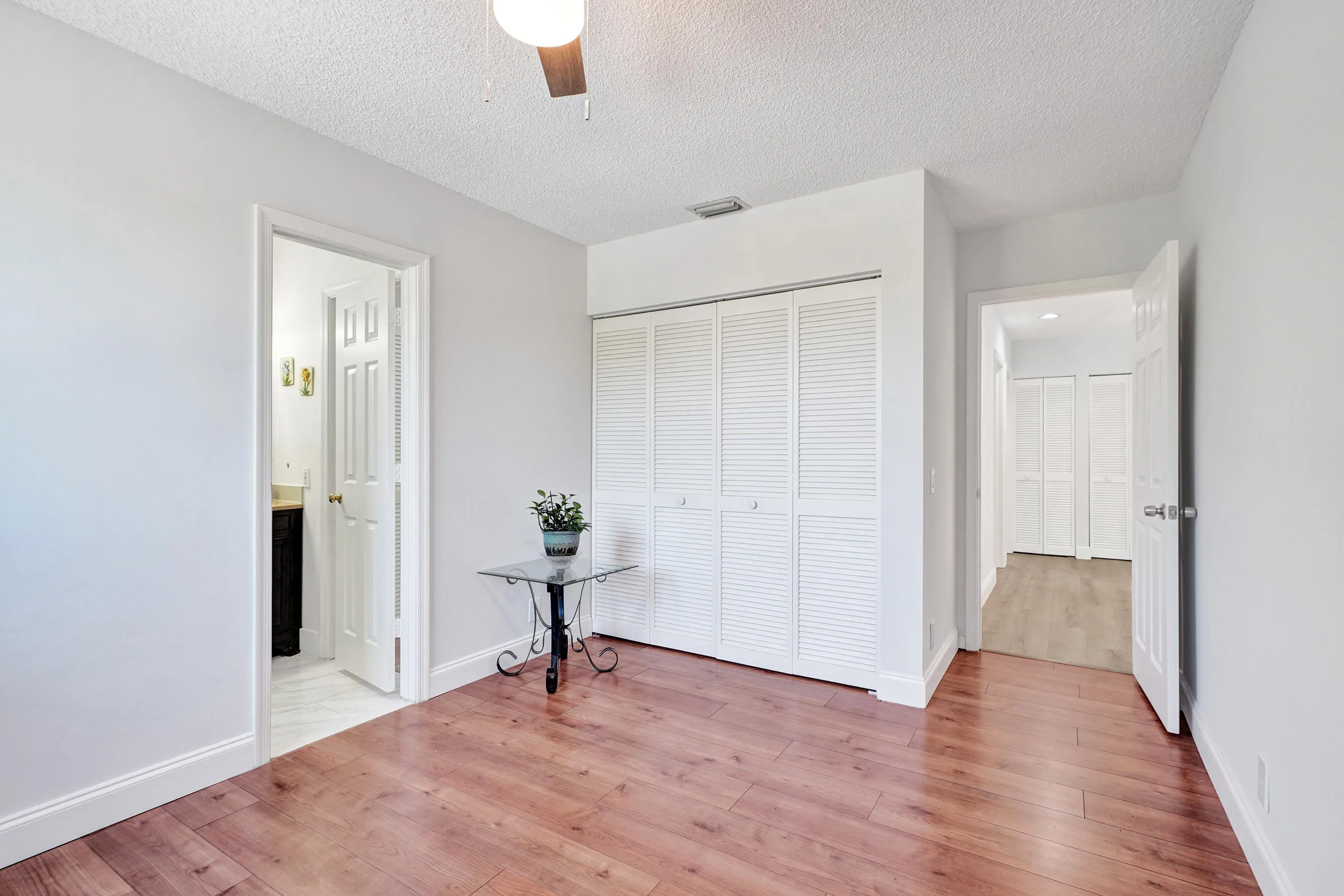 BEDROOM UPSTAIRS WITH BATHROOM