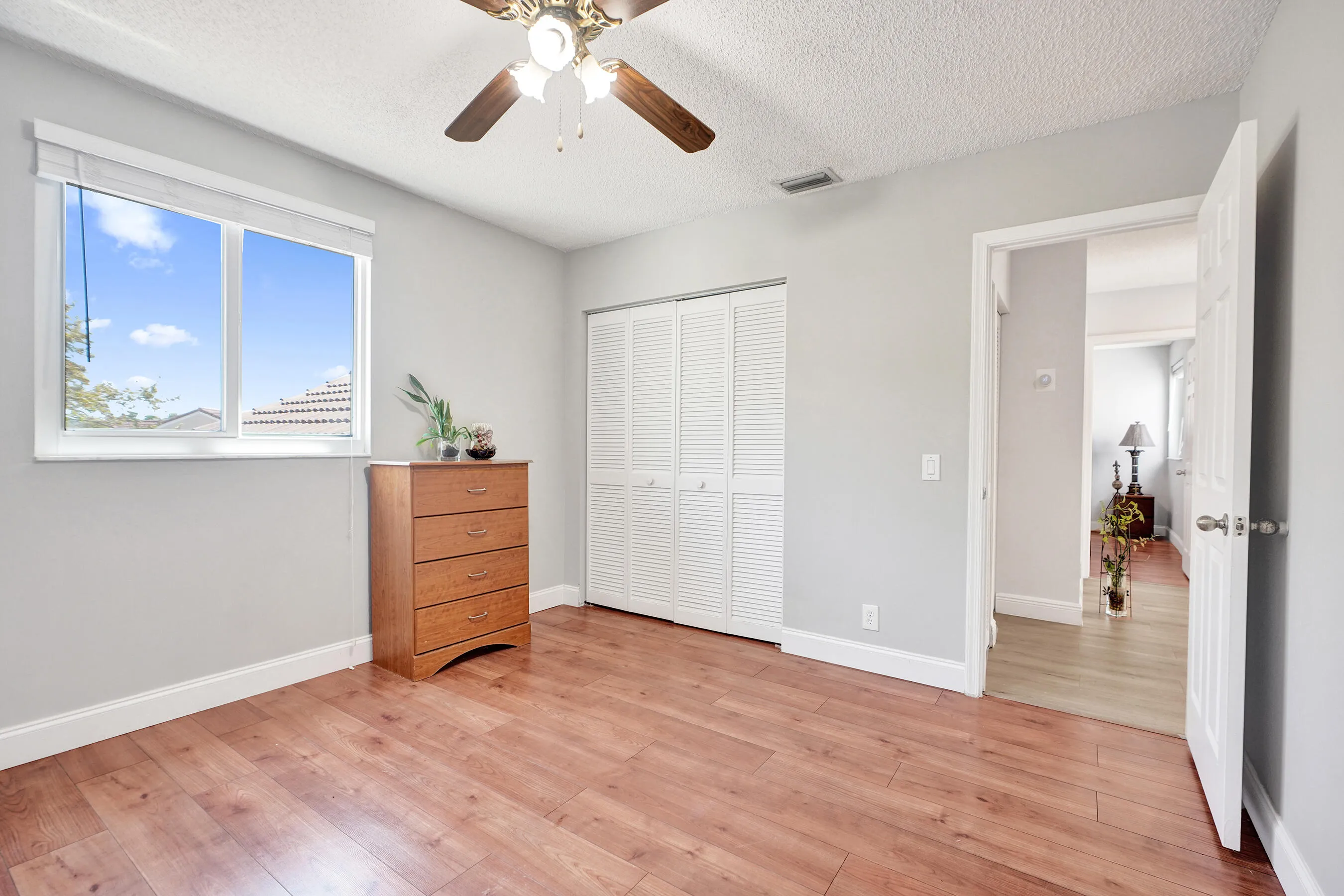 BEDROOM UPSTAIRS
