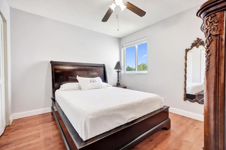 BEDROOM UPSTAIRS