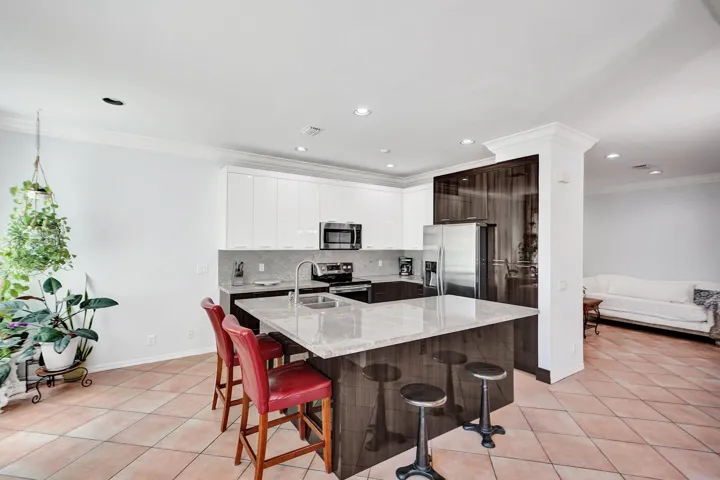 REMODELED ITALIAN STYLE KITCHEN