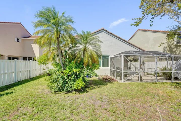YARD WITH PLENTY OF ROOM FOR POOL