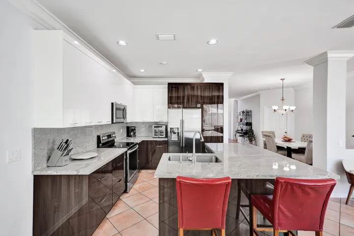 REMODELED ITALIAN STYLE KITCHEN
