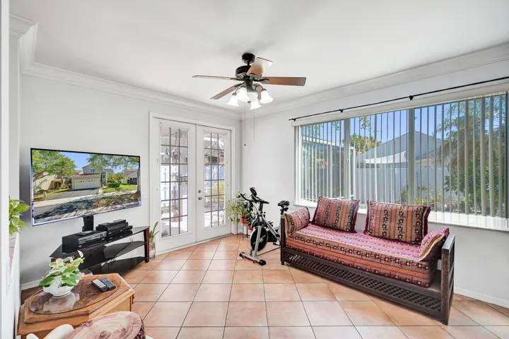 FLORIDA ROOM