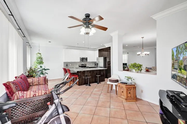 FLORIDA ROOM