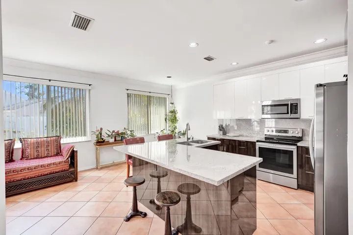 REMODELED ITALIAN STYLE KITCHEN