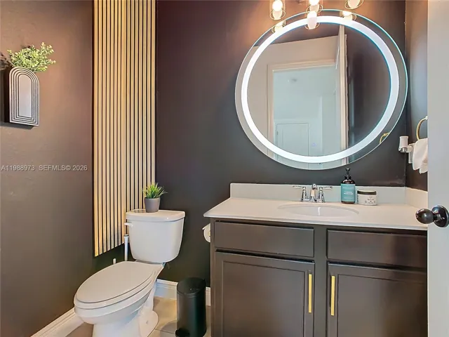 1st Floor | 1/2 Bathroom