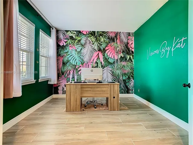 Office/Flex Room