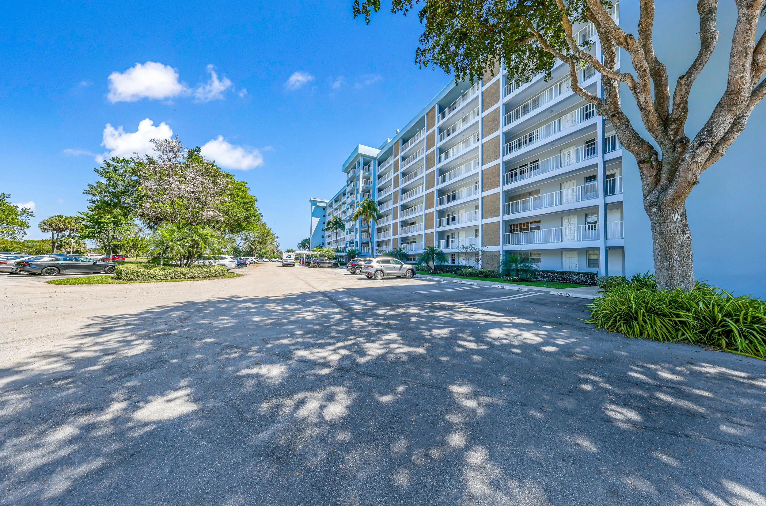 3091 N Course Dr-Pompano Beach, Ntalia #
