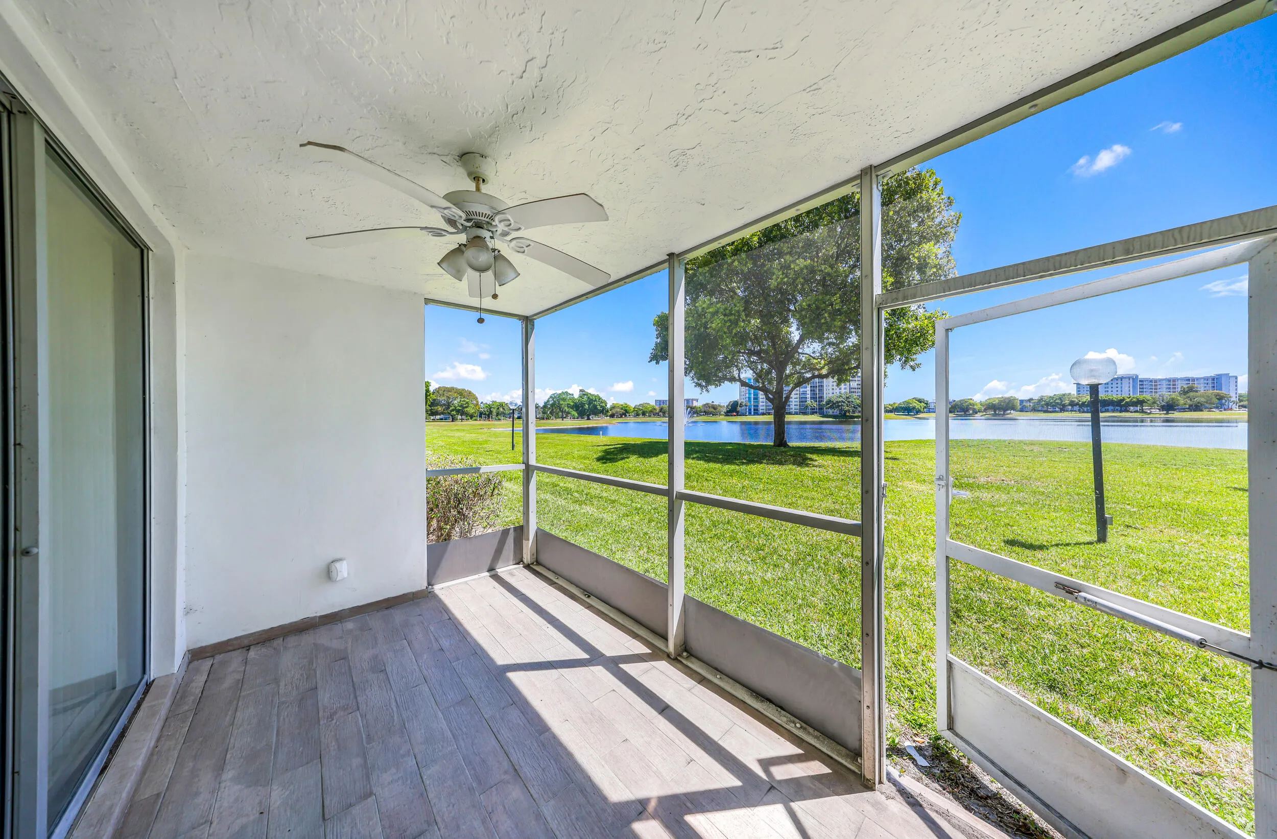 3091 N Course Dr-Pompano Beach, Ntalia #