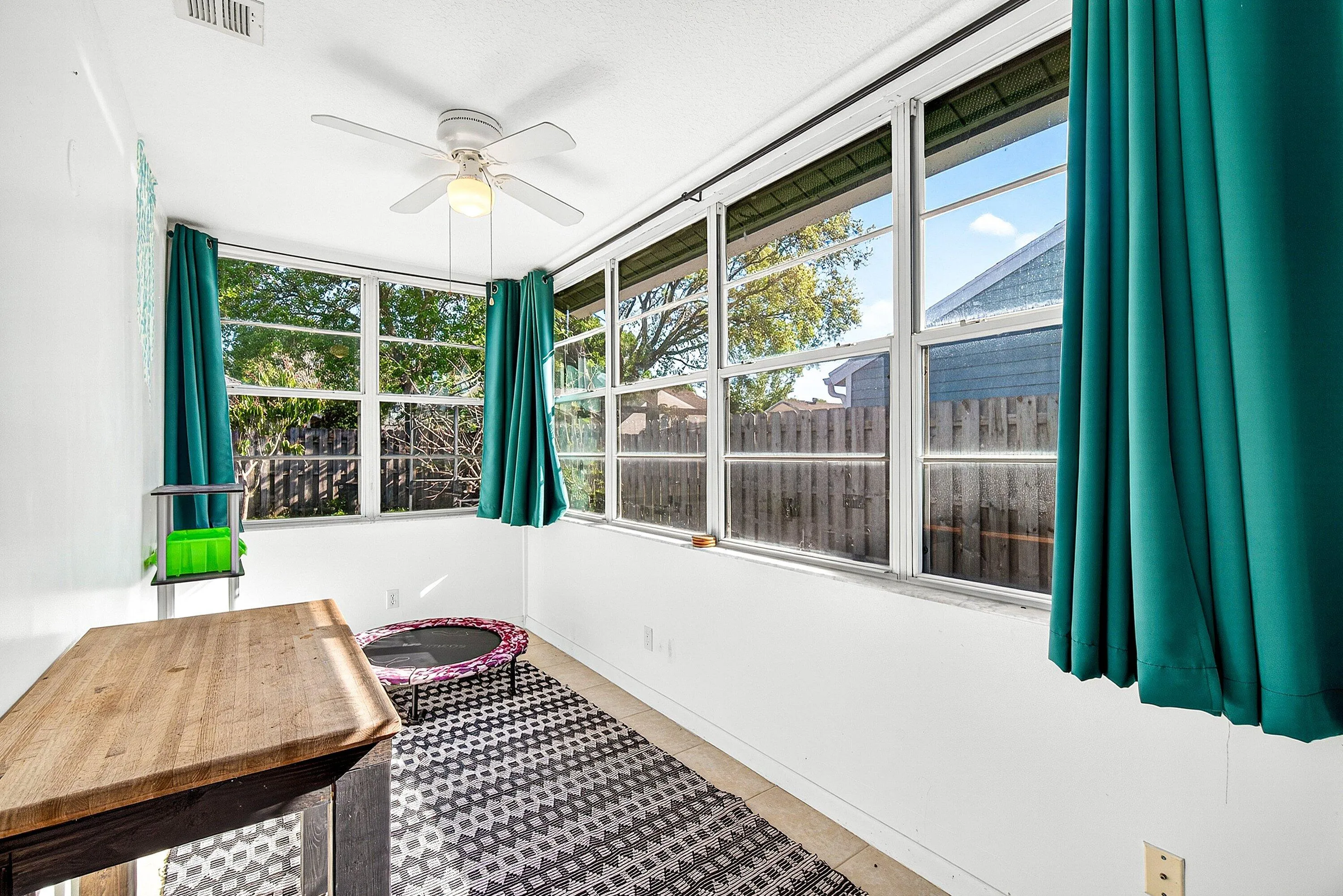 Sunroom/office