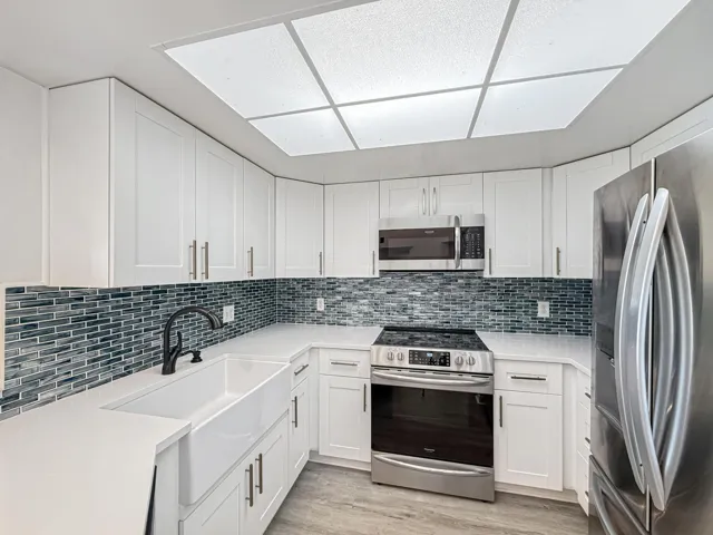4155 Kitchen