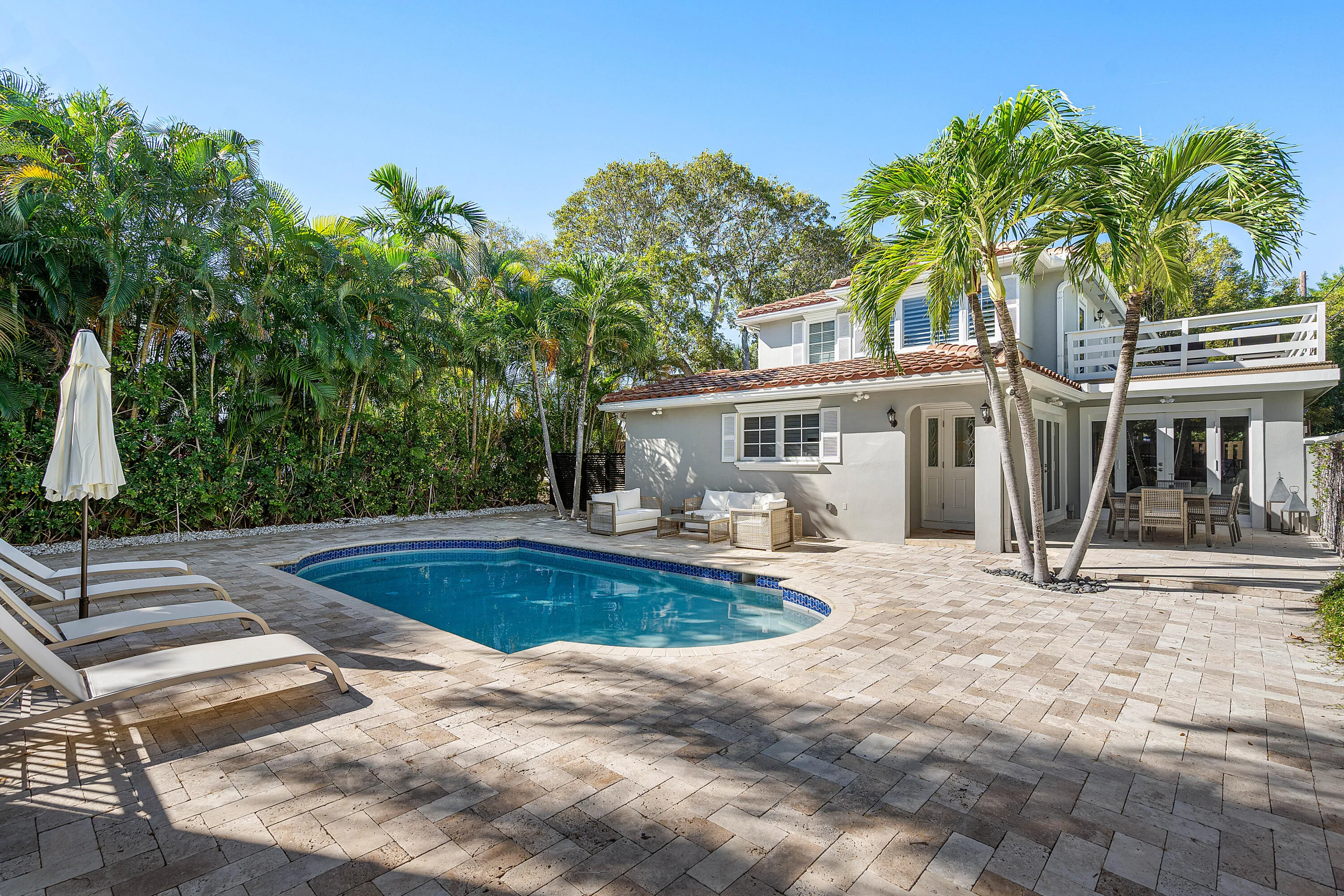 039-820PalmTrail-DelrayBeach-FL-33483-FU