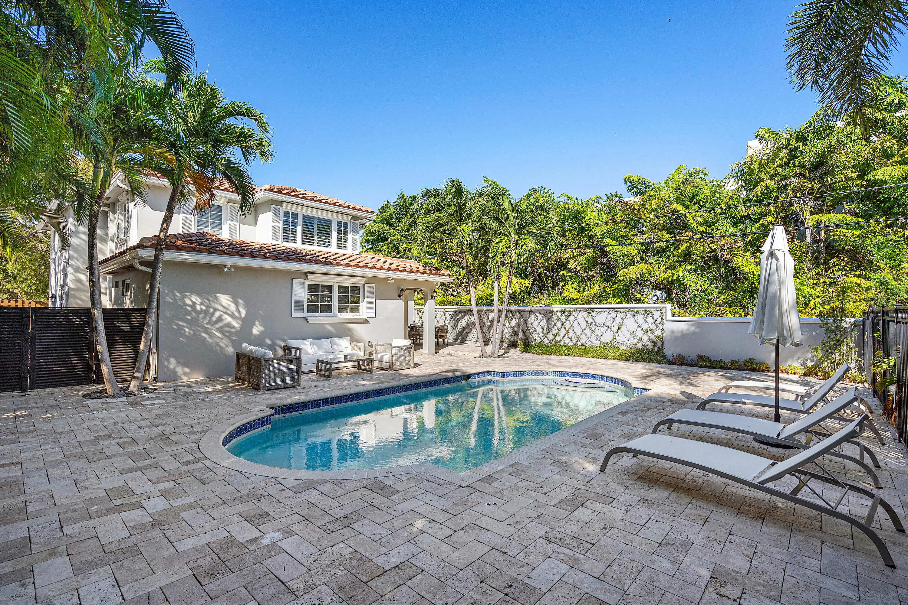 038-820PalmTrail-DelrayBeach-FL-33483-FU
