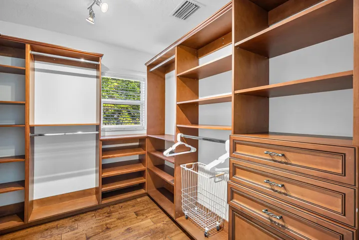 024-820PalmTrail-DelrayBeach-FL-33483-FU