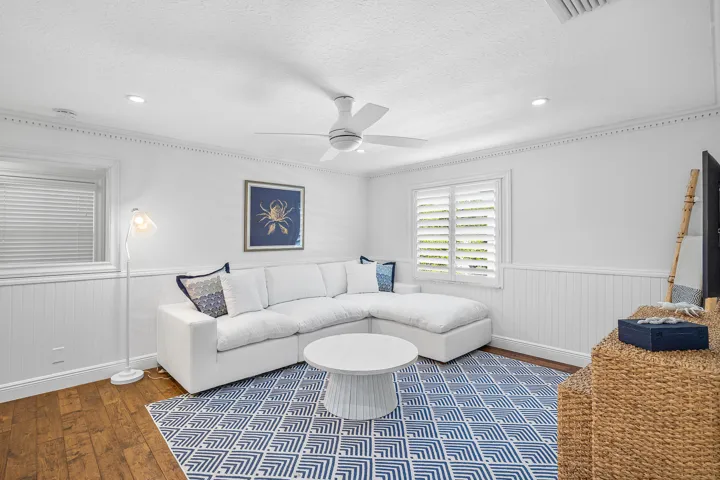 018-820PalmTrail-DelrayBeach-FL-33483-FU