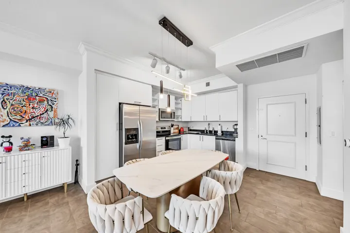 12 Kitchen (2)