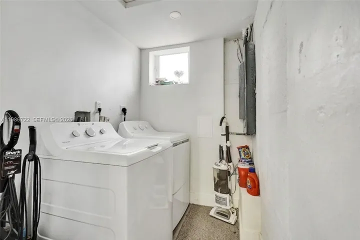 YOUR OWN LAUNDRY ROOM!