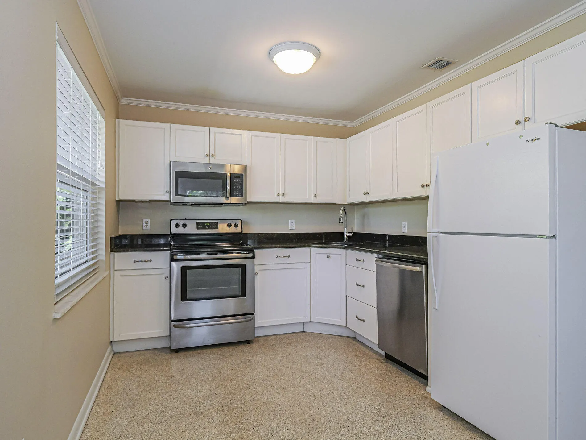 Property photo 23