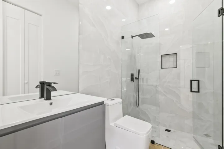 17107_Sycamore_Drive_West_015