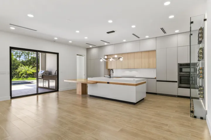 17107_Sycamore_Drive_West_010