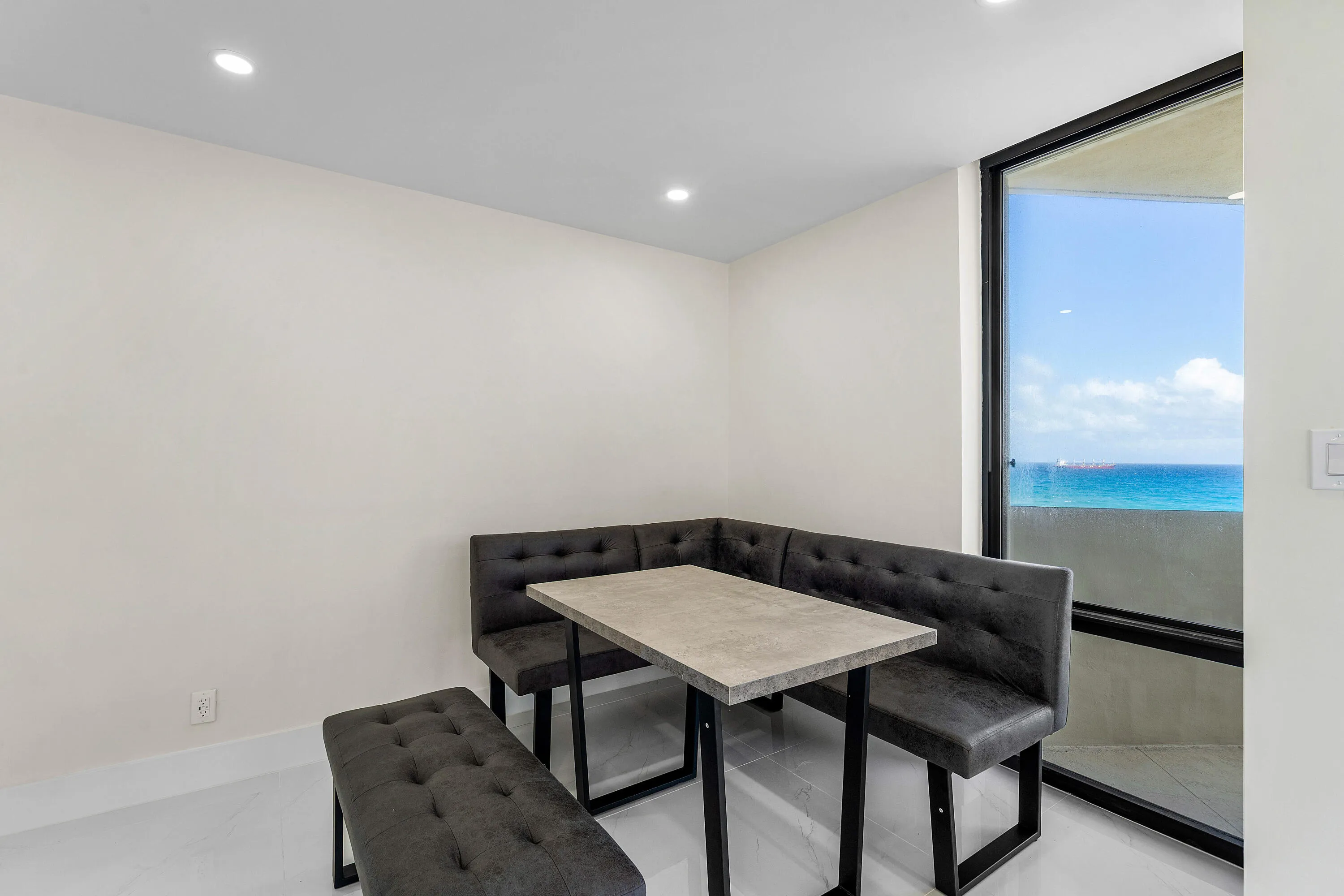 008-5460NorthOceanDrive-5B-SingerIsland-