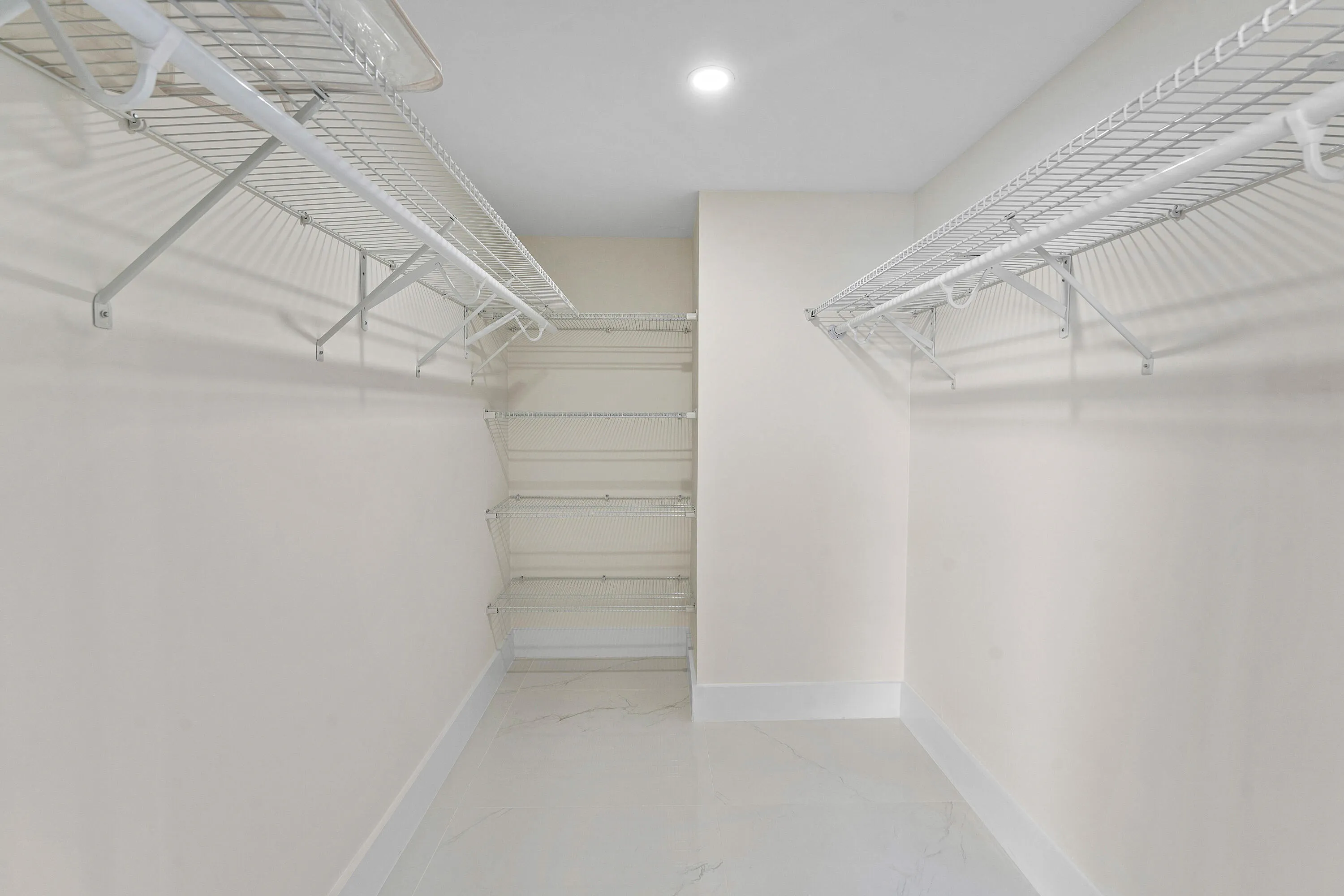 020-5460NorthOceanDrive-5B-SingerIsland-