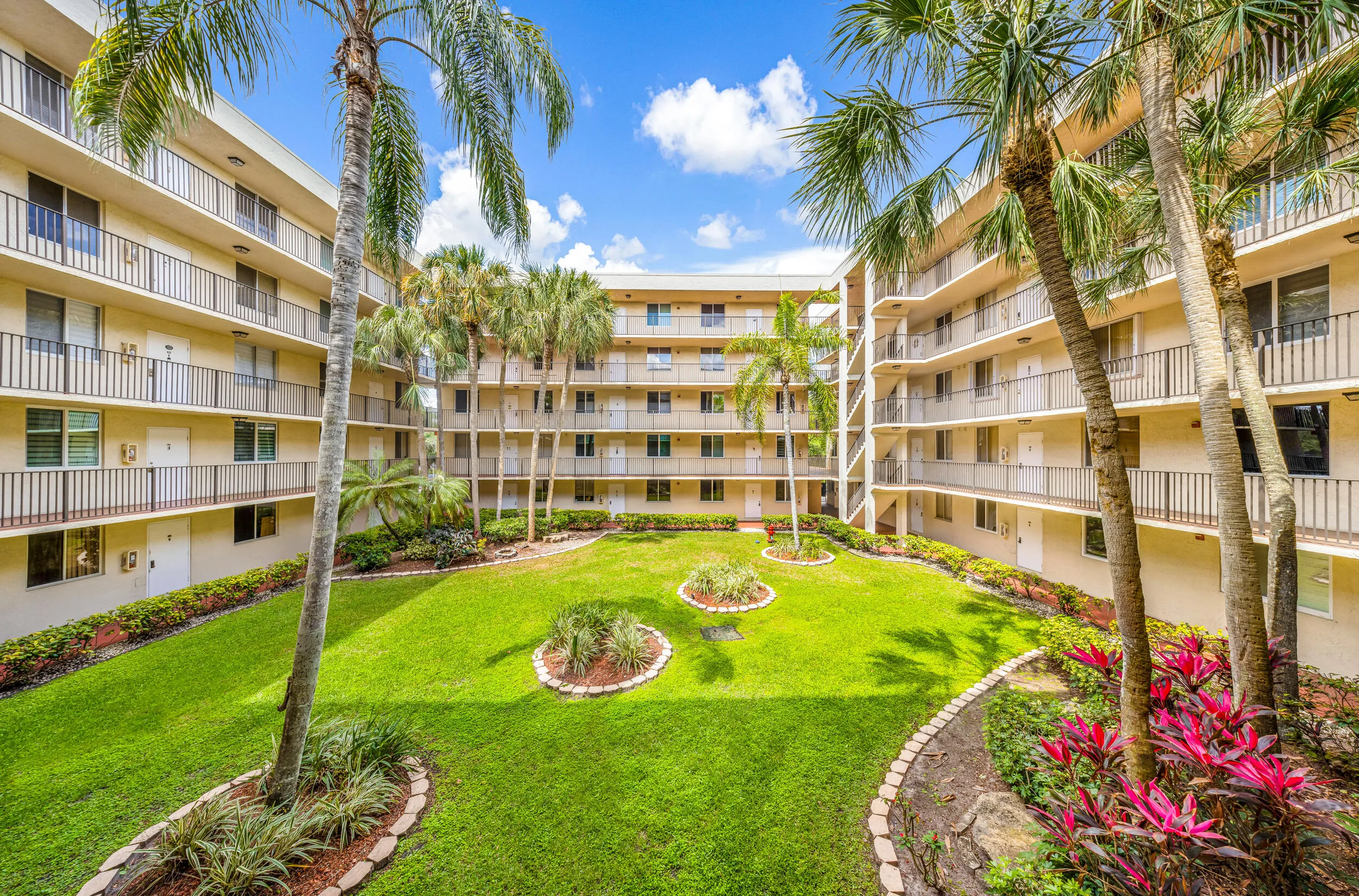 3249 Riverside Dr-Coral Springs, Natalia